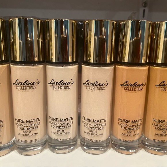 Pure Moisturizing  Foundation - Picture 1 of 13